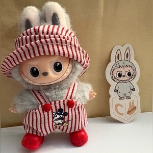 Confirmed “C” from Pin for Love Labubu series! Comes with complete outfit!